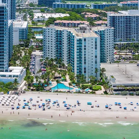 Dream Vacation Apartment Right On The Beach Hollywood Exterior photo