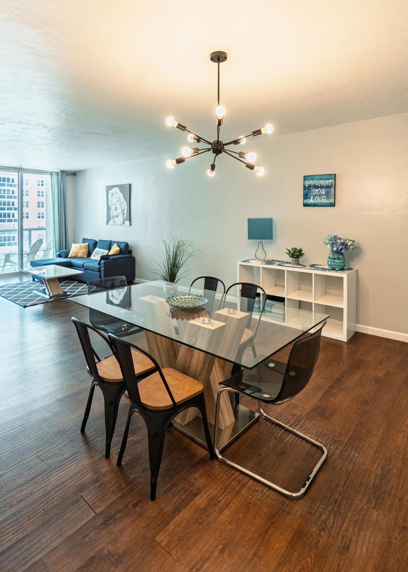 Apartment Dream Vacation Right On The *
